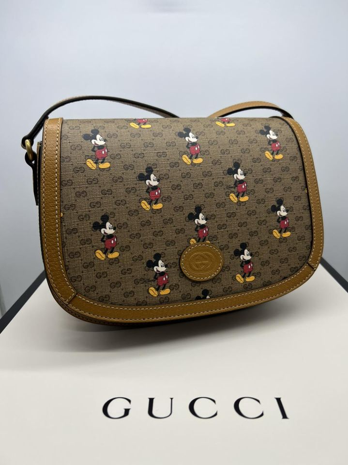 ﻿Gucci x Disney Shoulder Bag Mini Gg Supreme Mickey Mouse Beige