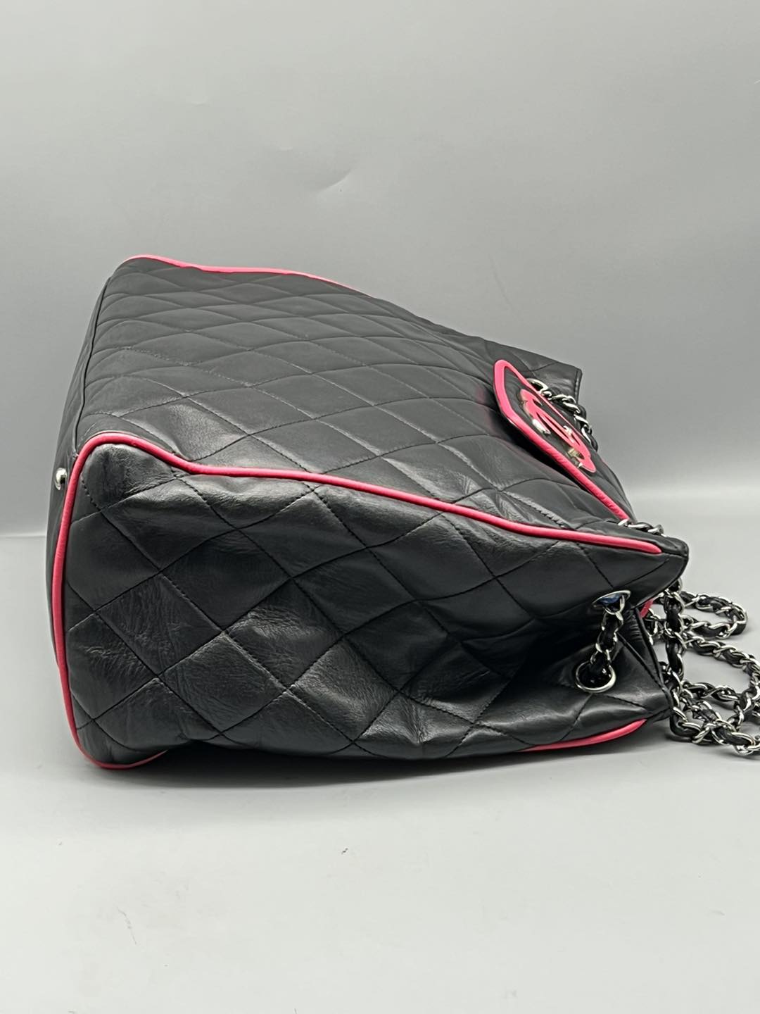 CHANEL Lambskin Quilted CC Shopping Tote Black Pink