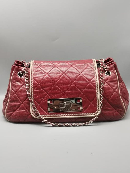 CHANEL RED QUILTED LEATHER EAST WEST REISSUE FLAP BAG