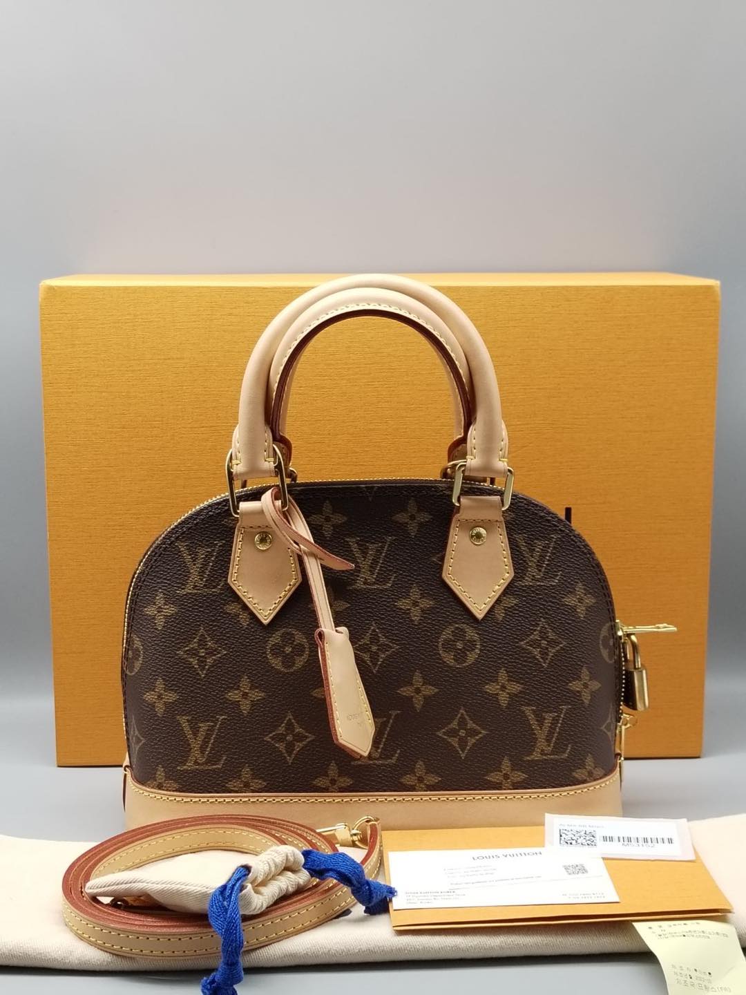 LOUIS VUITTON BB ALMA