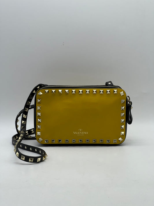 Valentino Garavani ROCKSTUD LEATHER CROSSBODY BAG