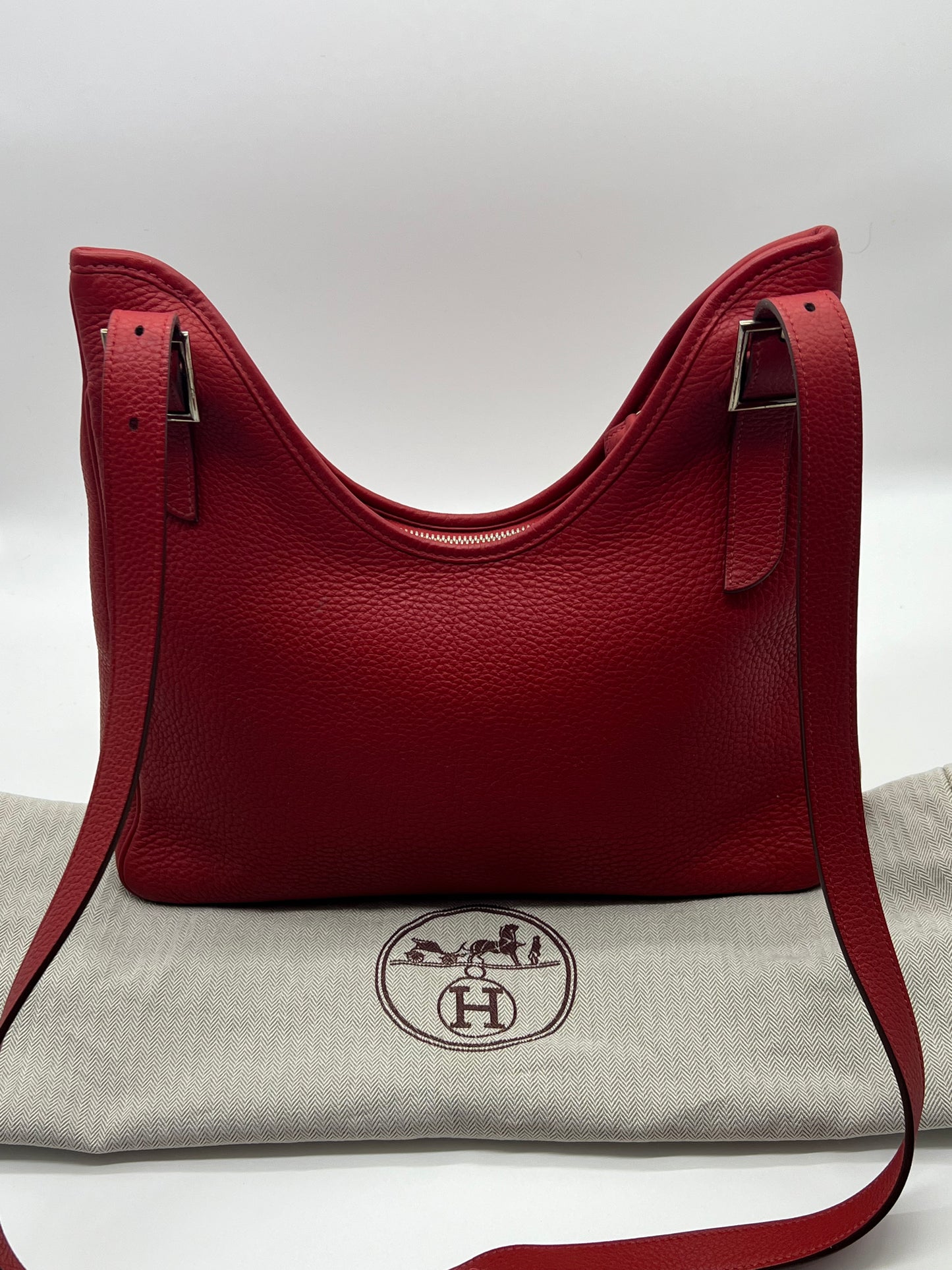 HERMES Clemence Massai Cut 40 Rouge Casaque