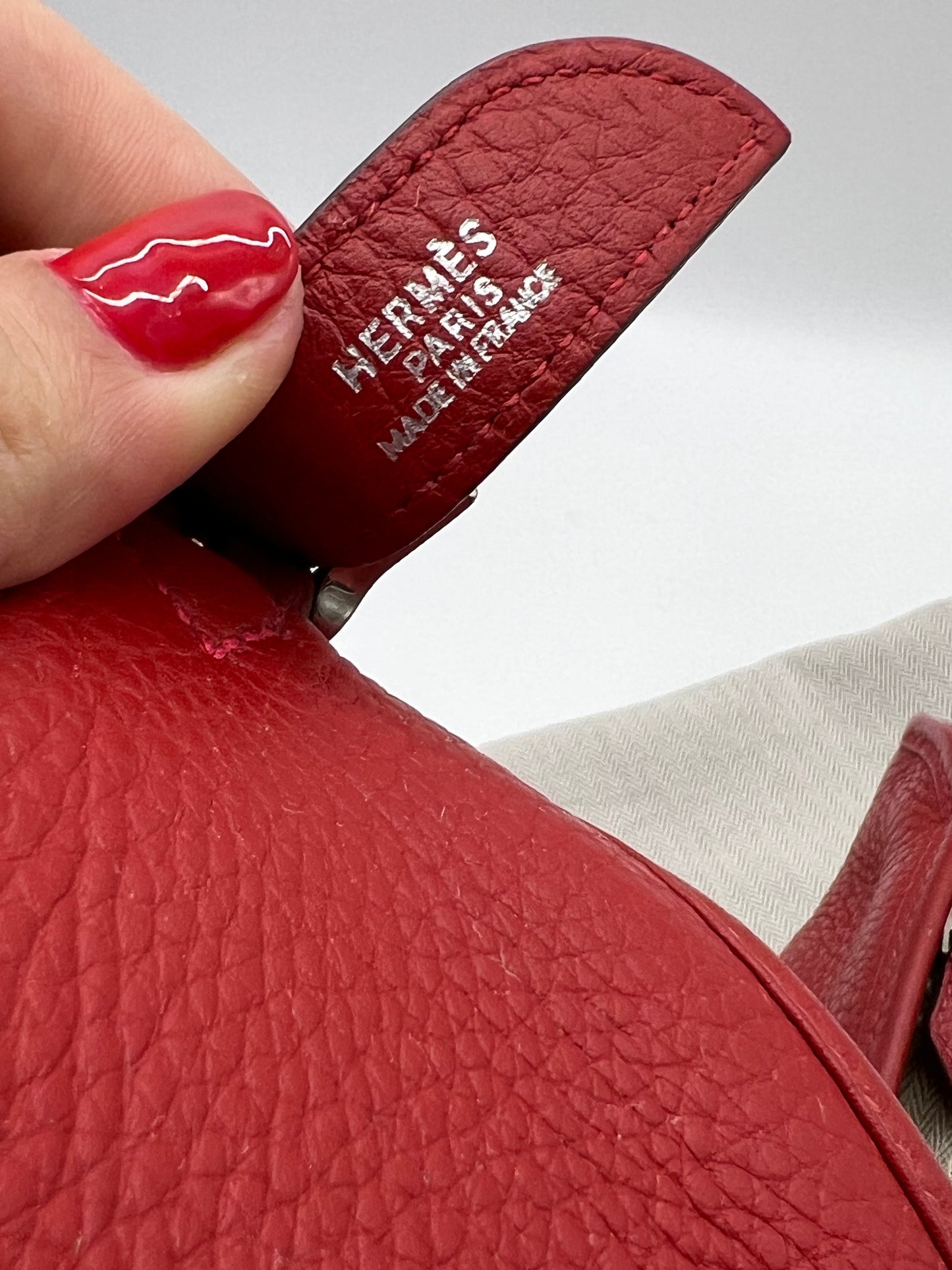 HERMES Clemence Massai Cut 40 Rouge Casaque