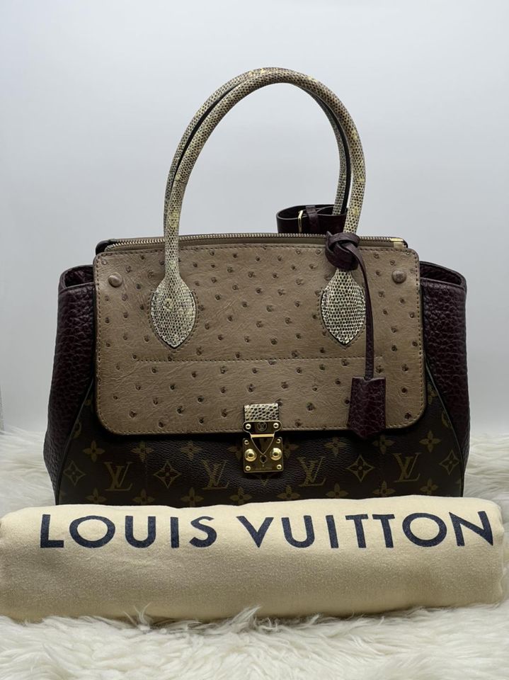 Louis Vuitton Ostrich Python Majestueux Tote MM Bordeaux