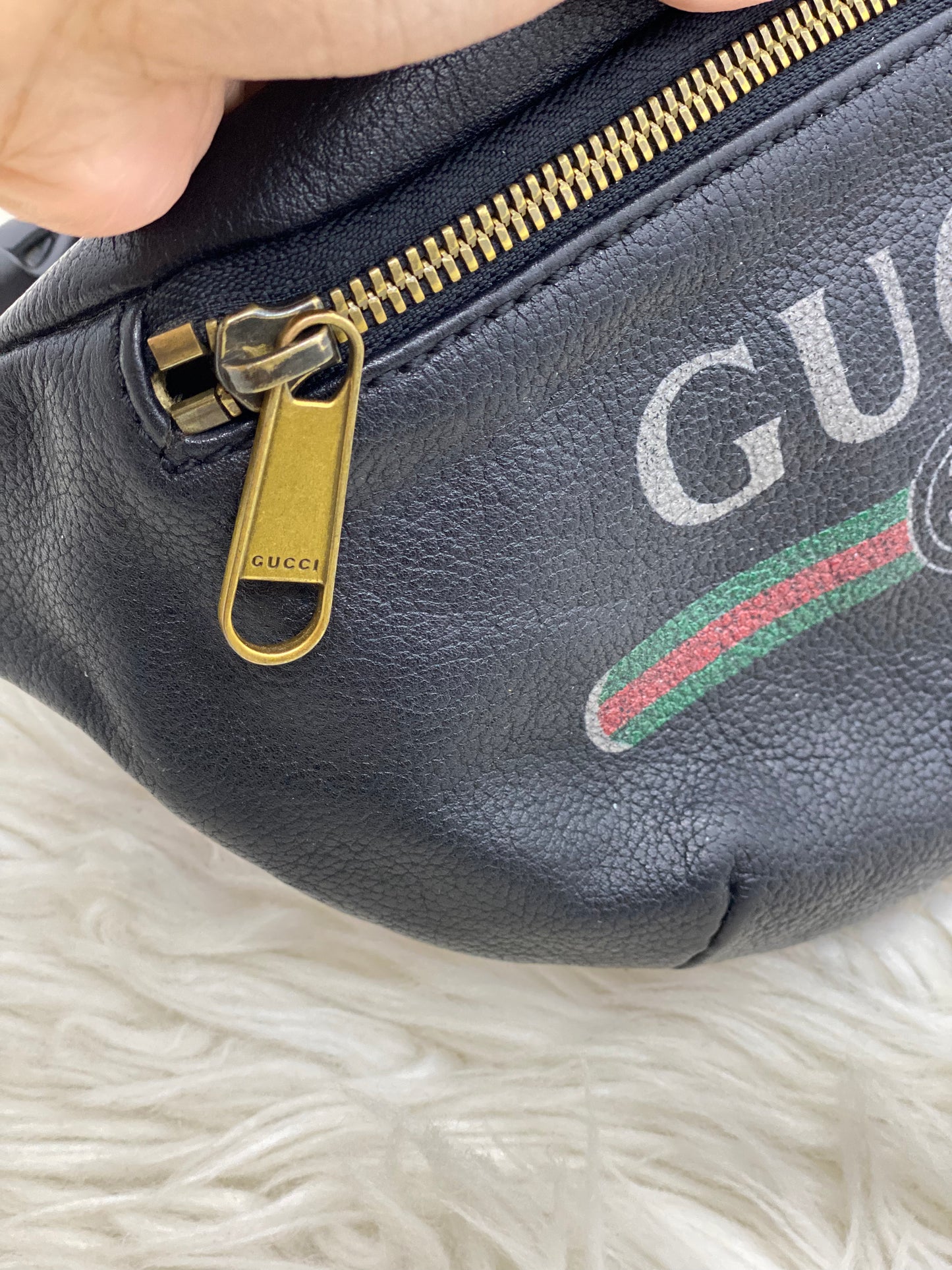 PRELOVED GUCCI WAIST MEN BAG