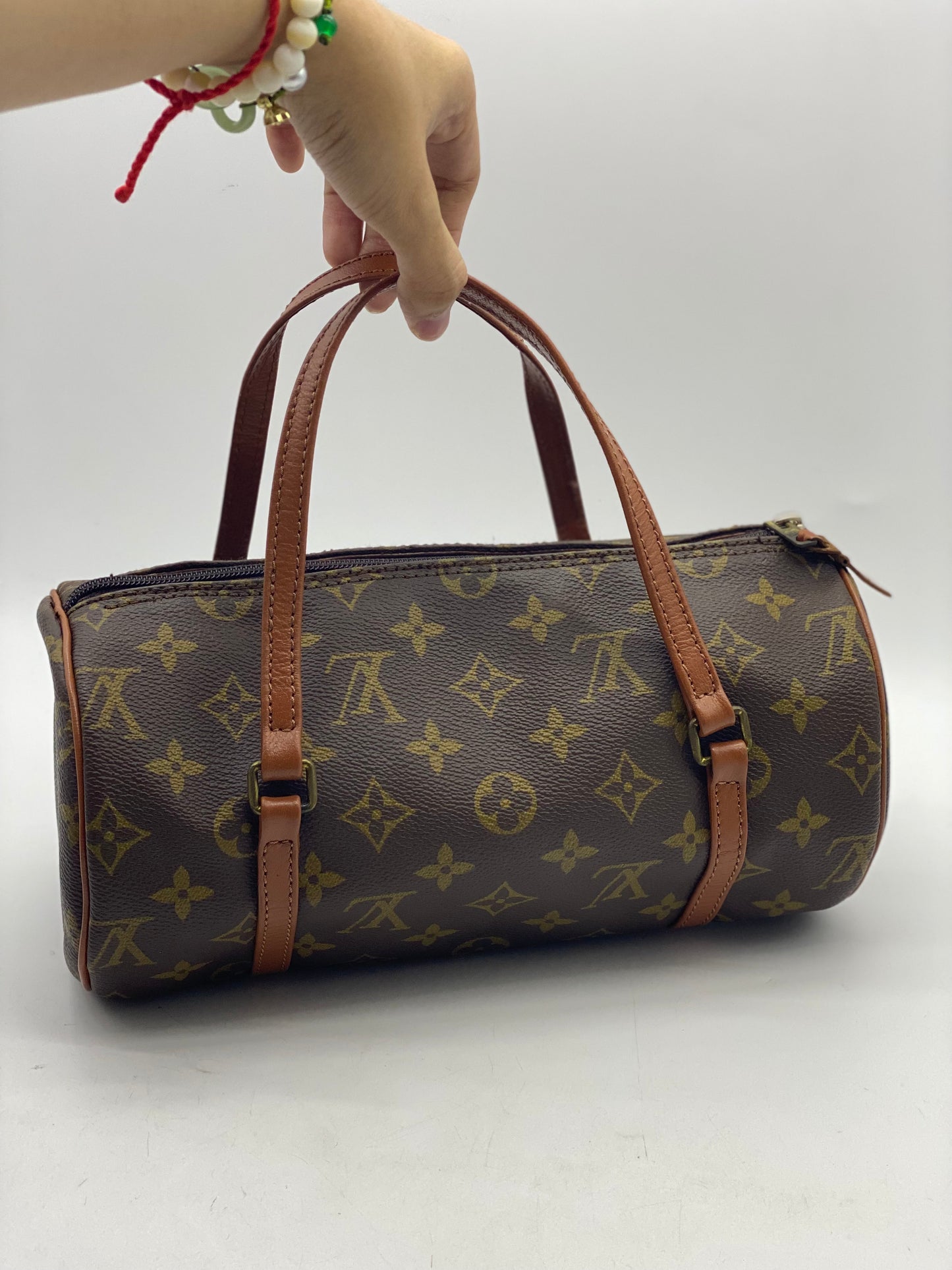 LOUIS VUITTON Papillon