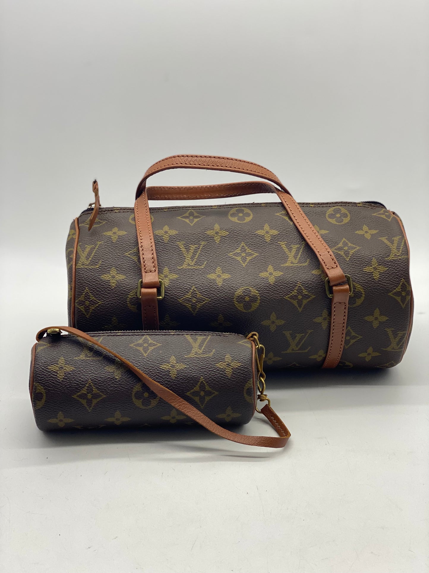 LOUIS VUITTON Papillon