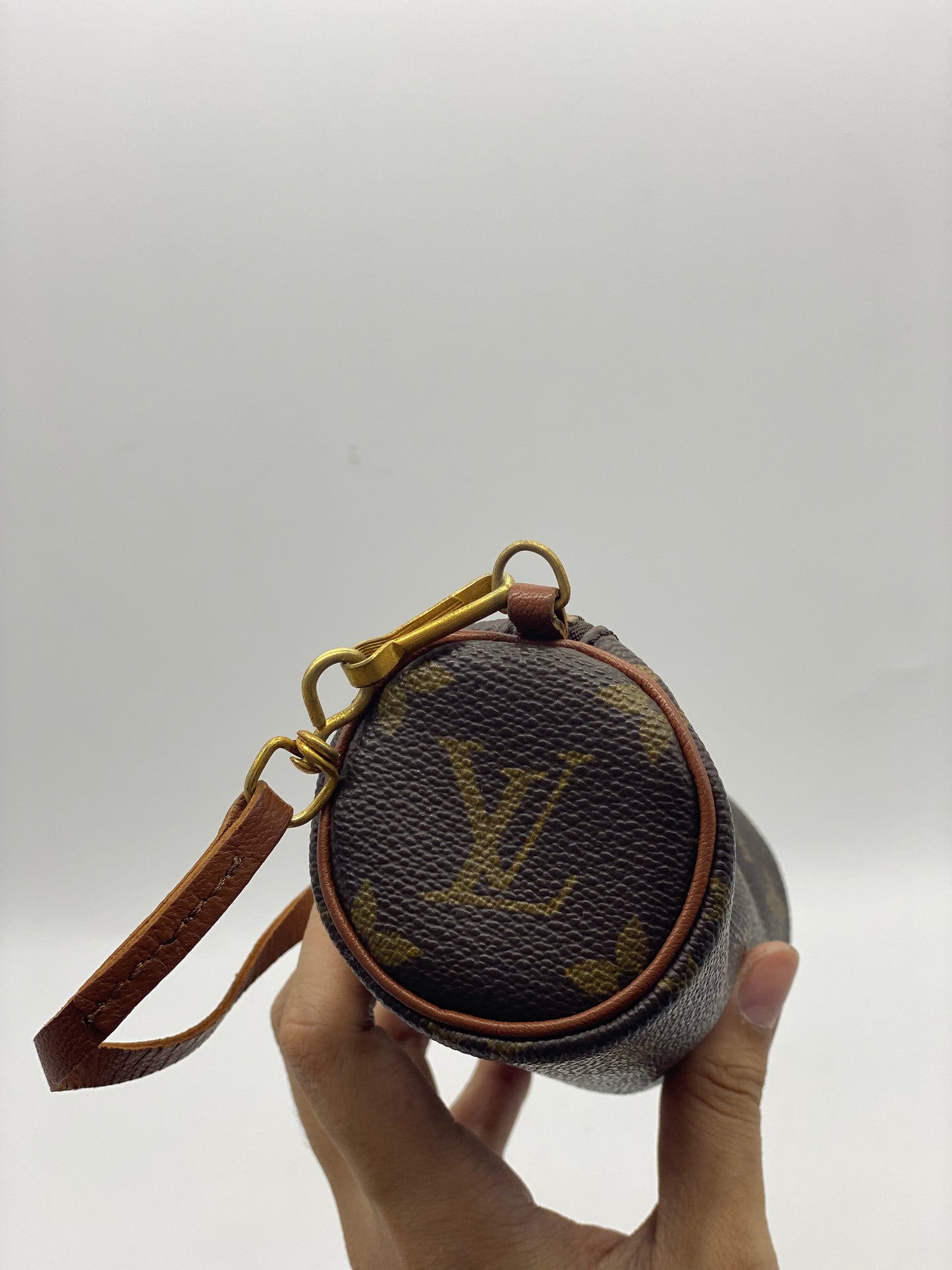 LOUIS VUITTON Papillon