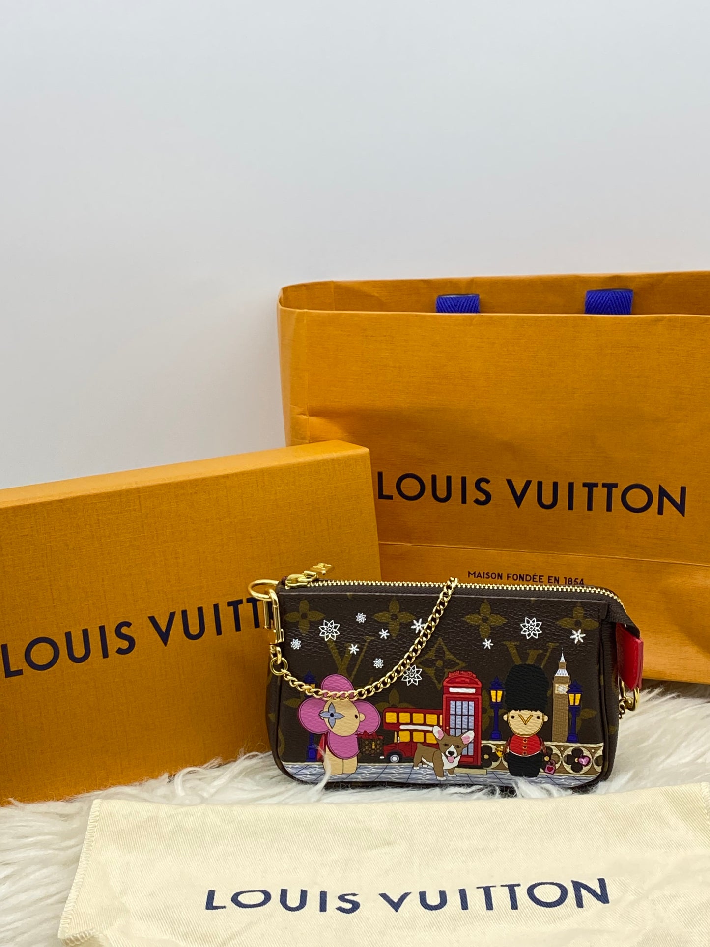 Louis Vuitton Mini Pouchette Christmas 2022