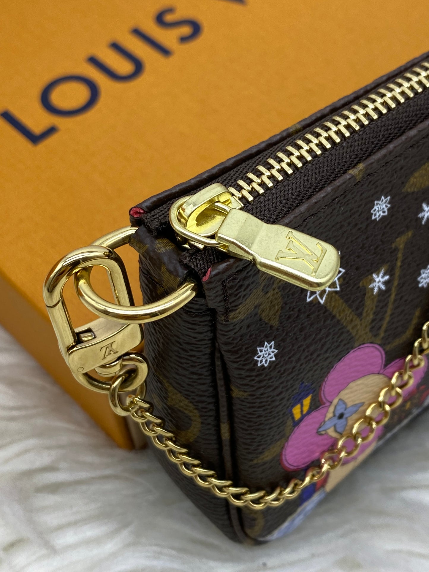 Louis Vuitton Mini Pouchette Christmas 2022