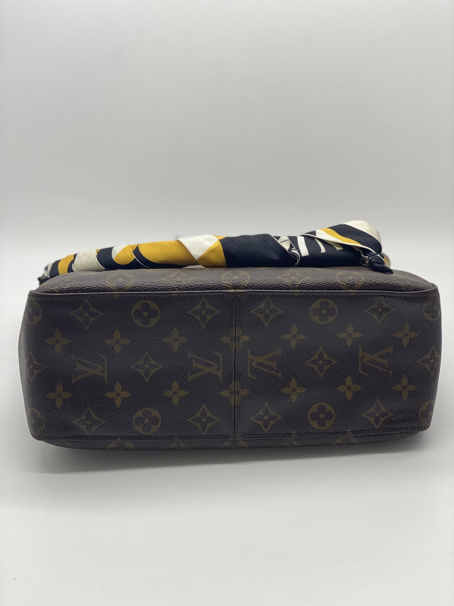 Louis Vuitton Monogram Looping MM